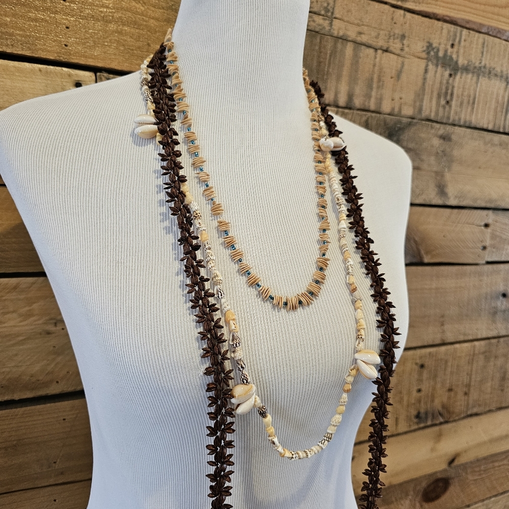 Set of 3 Vintage shell and seed necklaces in natural white, tan and brown